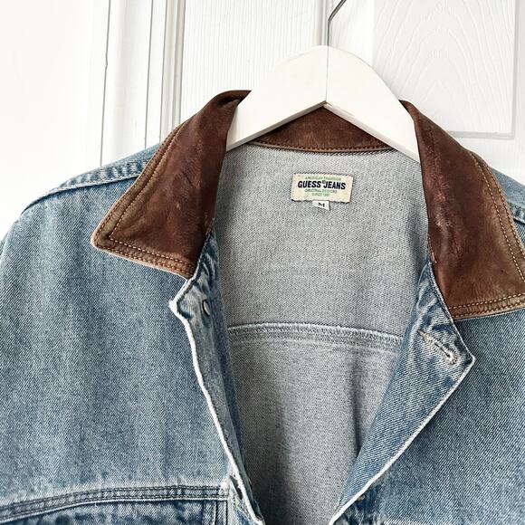 Guess Vintage 90s Medium Light Wash Trucker Denim Jacket Leather Trim Collar M - Picture 7 of 10